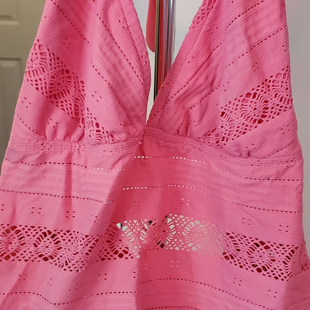 Pink 2 peice swimsuit. Skirt bottom. Halter style top size large